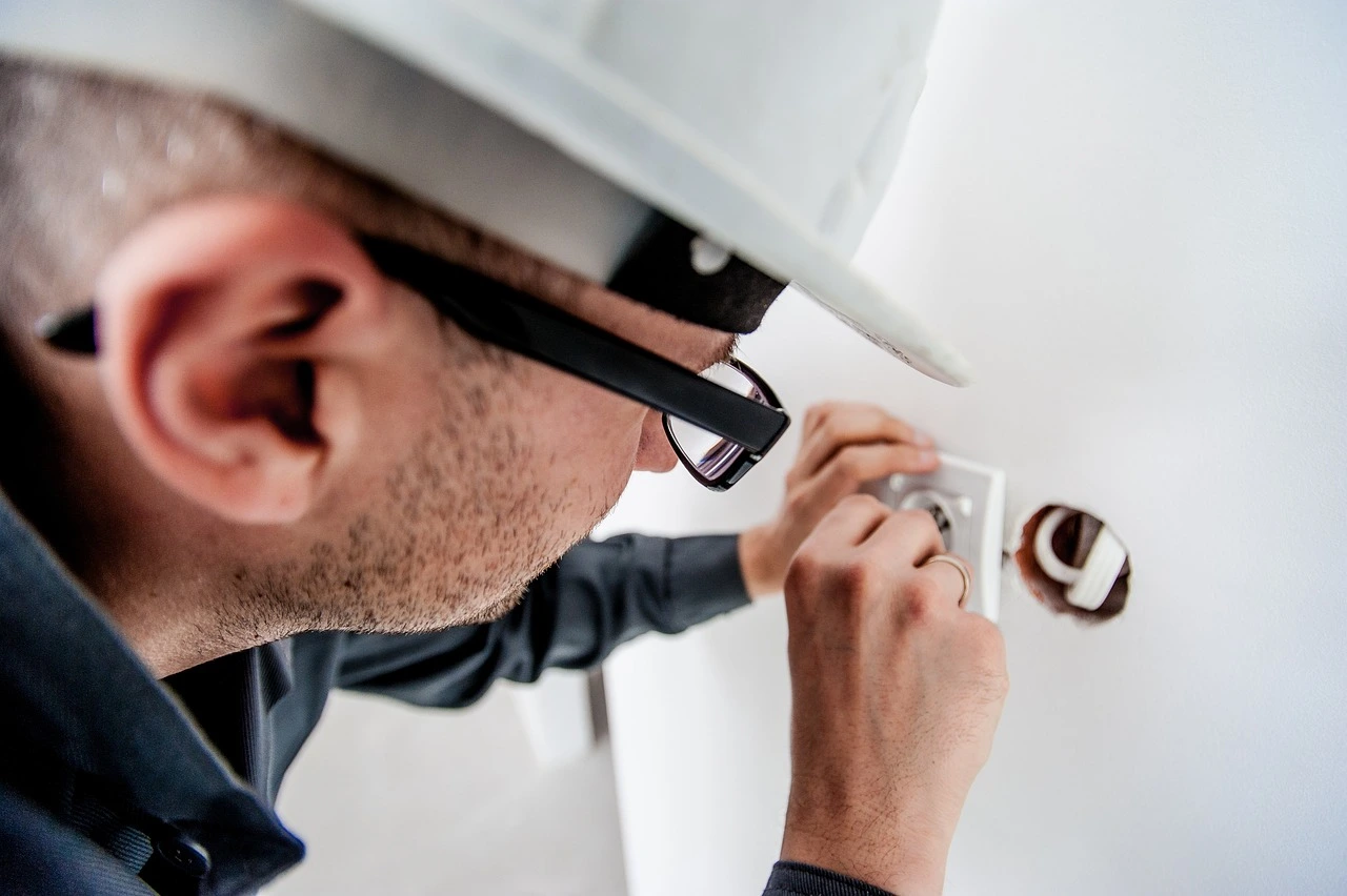 Electrician in Dubai